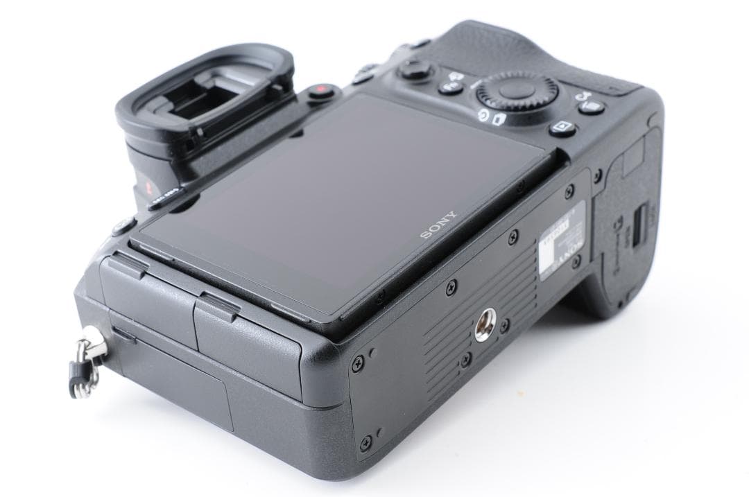 ソニー SONY α7 III ズームレンズキット 《ショット数 1693回》