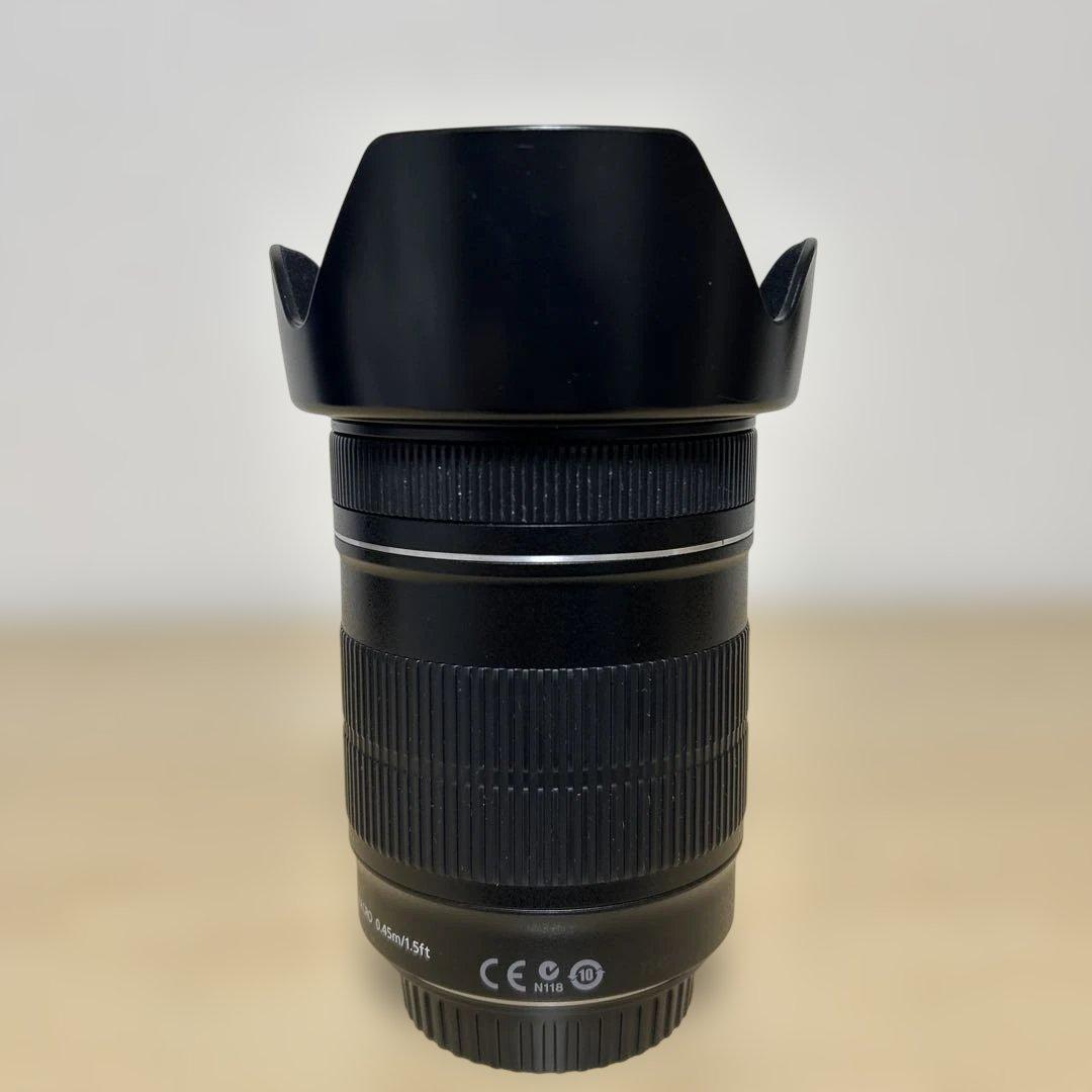 Canon EF-S 18-135mm F3.5-5.6 IS 標準ズームレンズ