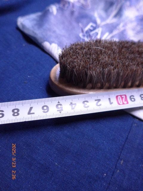 カシミヤ衣類の老舗　ファルコネリ FALCONERI の洋服ブラシ。新品未使用。