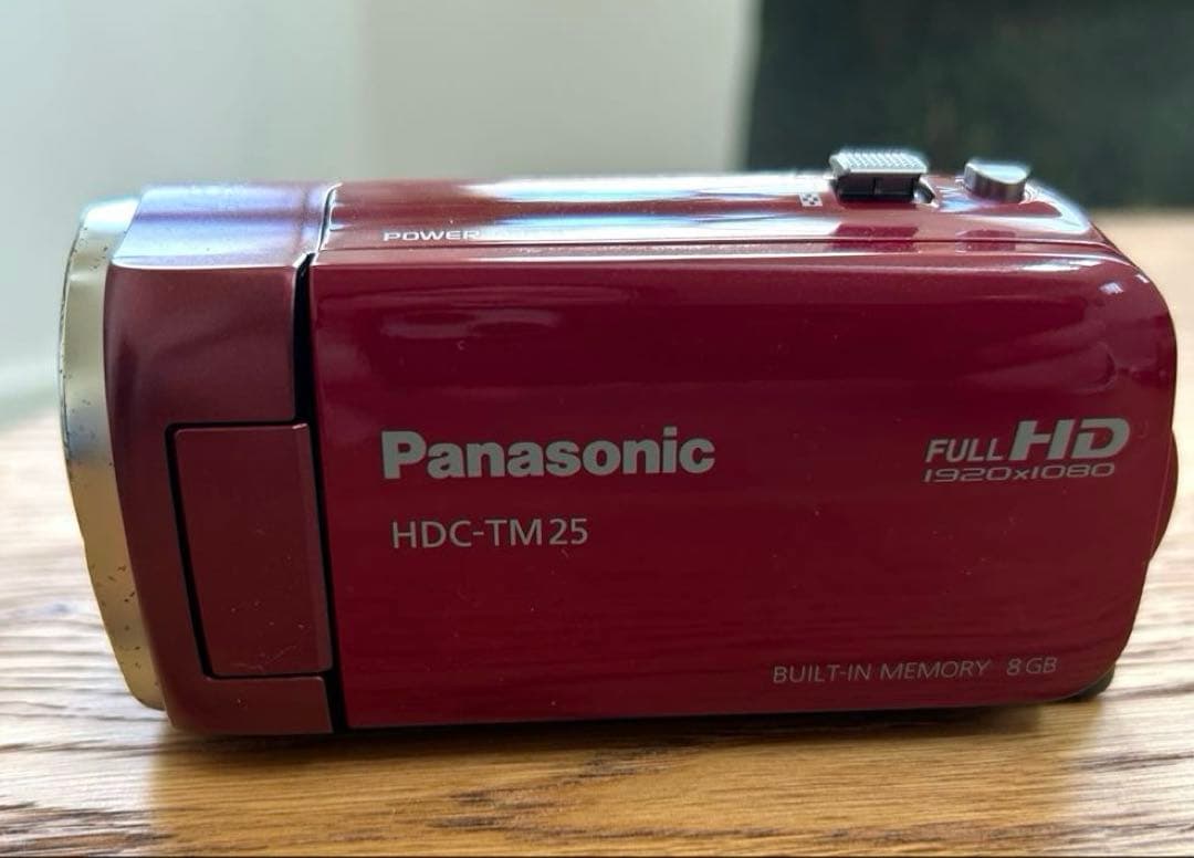 パナソニック　Panasonic HDC-TM25 本体と付属品付　ビデオカメラ