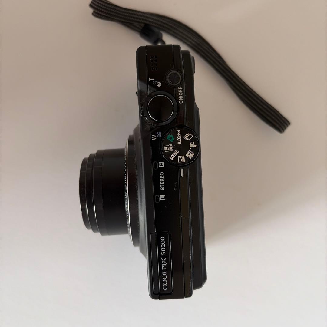 Nikon　COOLPIX　S8200　デジタルカメラ