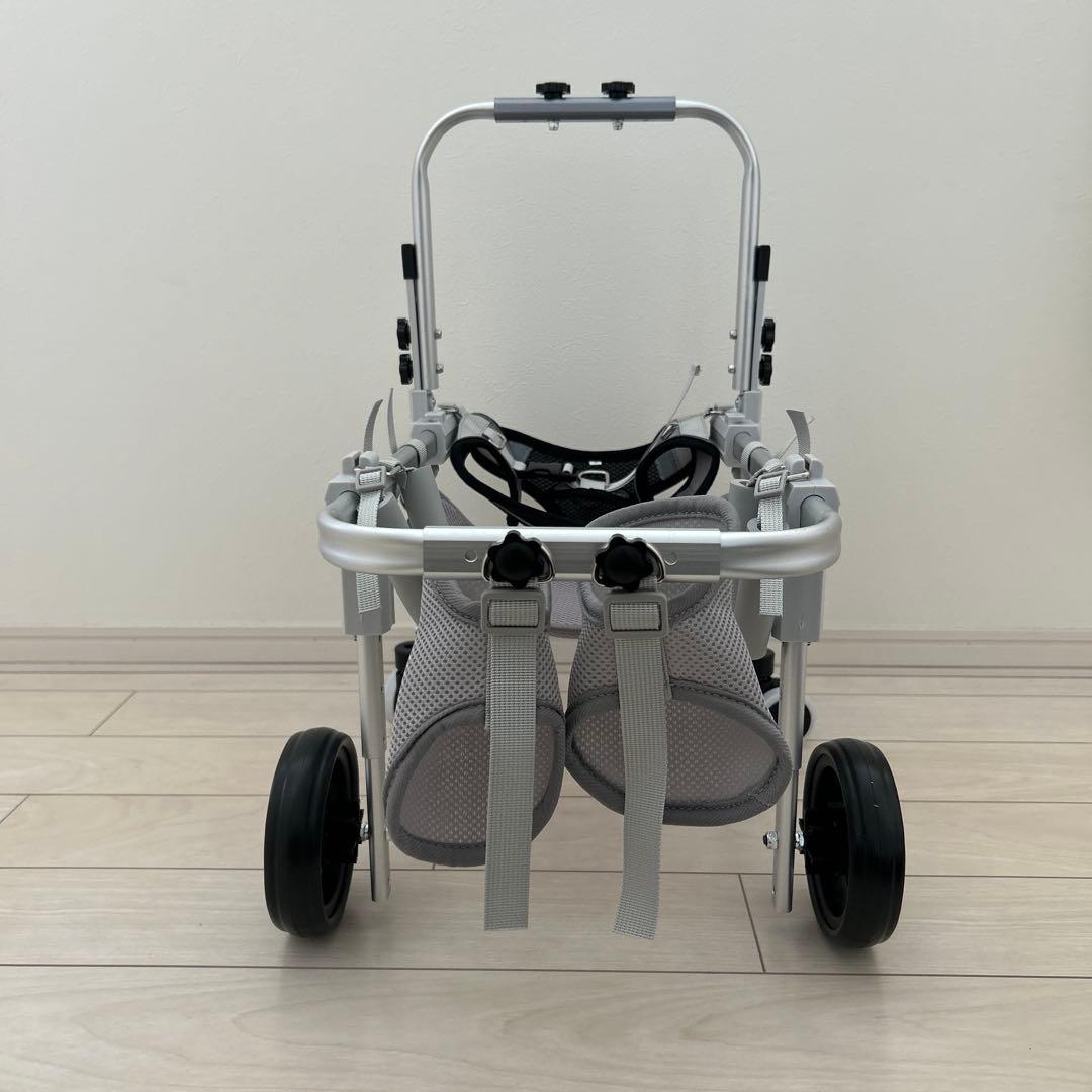 犬用車いす　4輪(2輪可能) Mサイズ