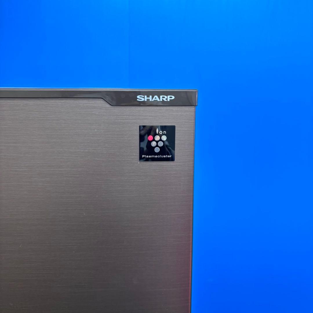 776 SHARP 一人暮らし〜2人暮らし　同棲に大人気　極美品冷蔵庫　二ドア
