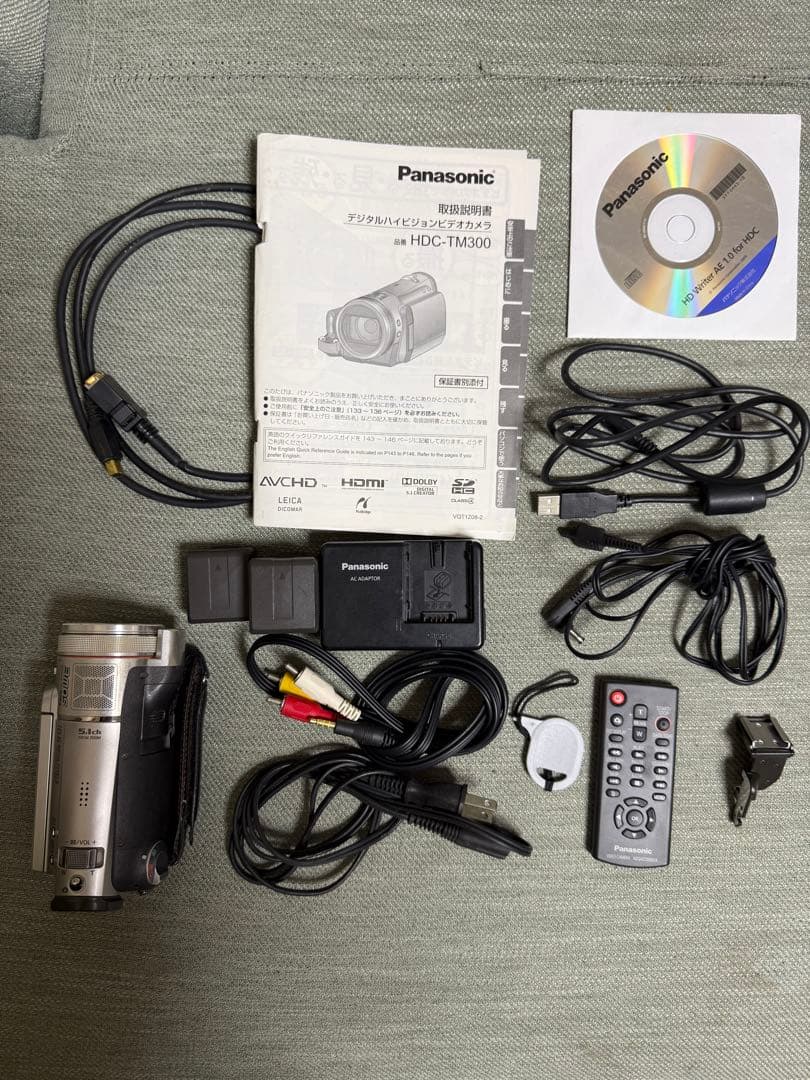 Panasonic HDC-TM300 ビデオカメラ