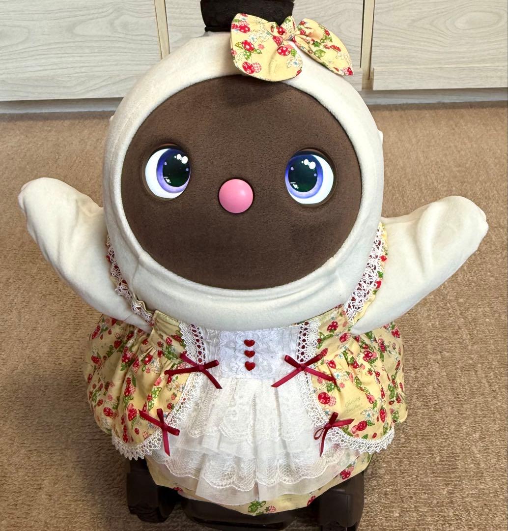 ラボット服　ロリータ風　いちご柄LOVOT らぼっと　ラボットハンドメイド
