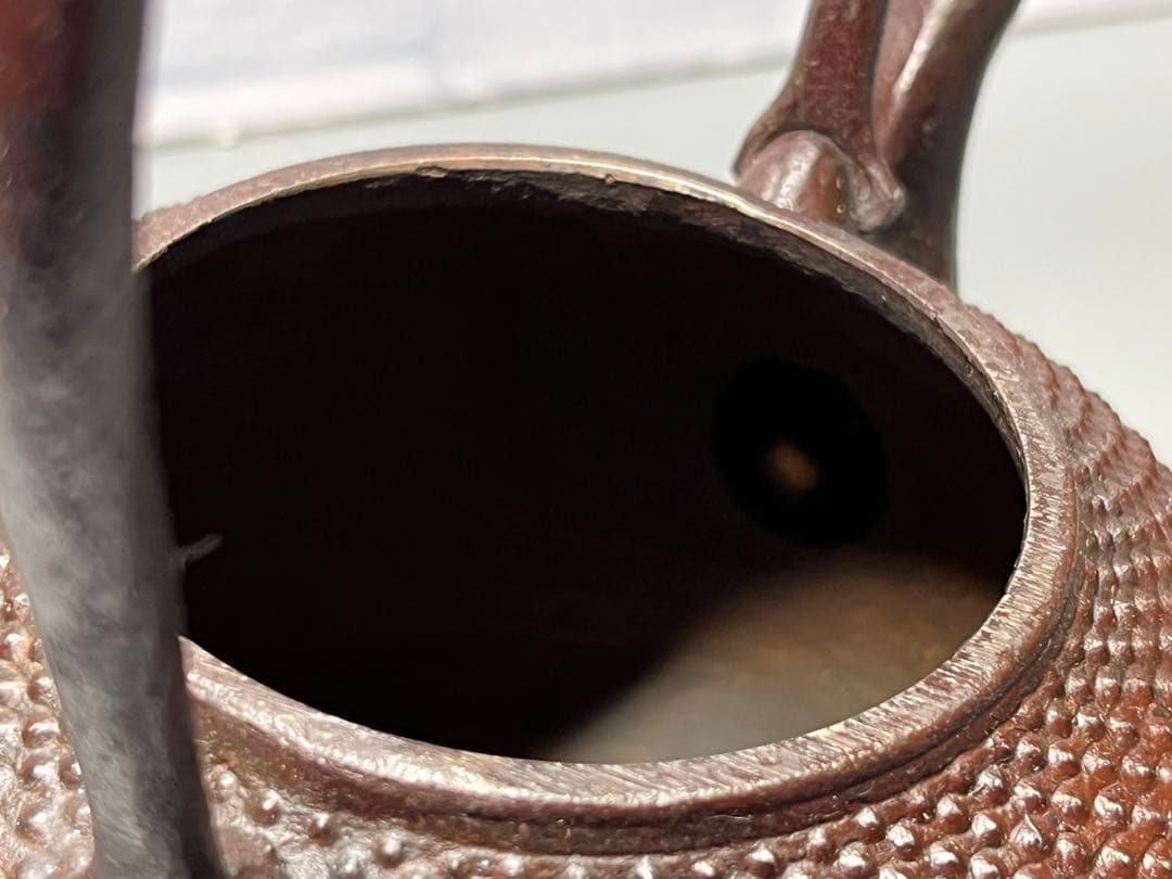 南部鉄瓶　照光堂　釜師　心斎作　小霰鉄瓶　美品　ちょうどいいサイズ
