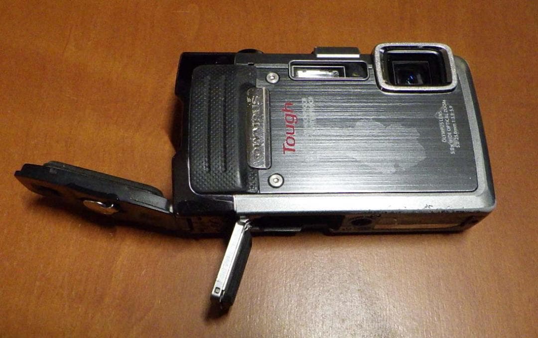 オリンパス デジタルカメラ TG-835