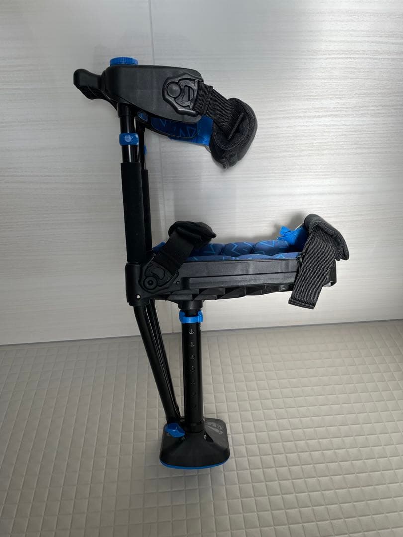 iWALK3.0 アイウォーク ハンズフリー松葉杖