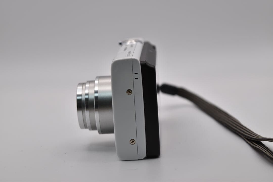 【美品】Nikon COOLPIX S6200 コンパクトデジタルカメラ