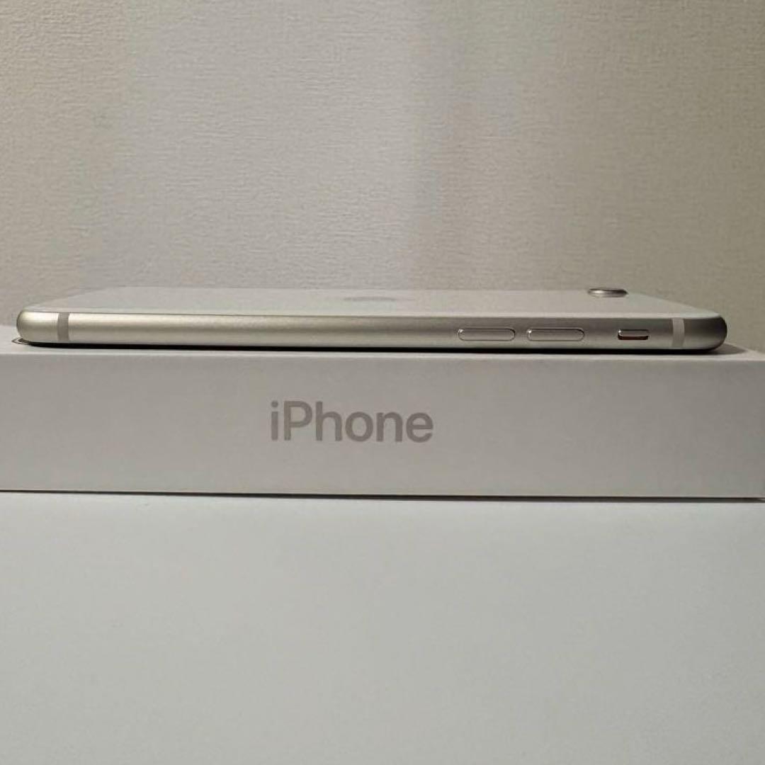 iPhone SE（第3世代）スターライト256GB SIMフリー