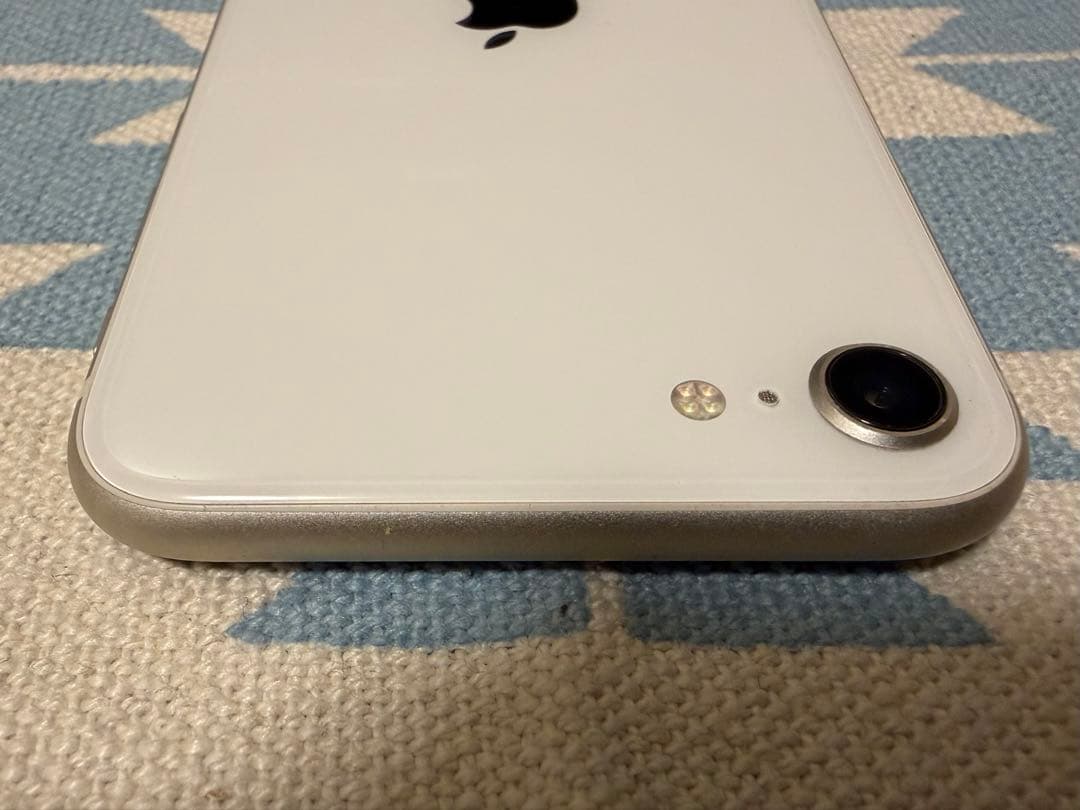 Apple iPhone SE (第3世代) ホワイト 本体 ジャンク