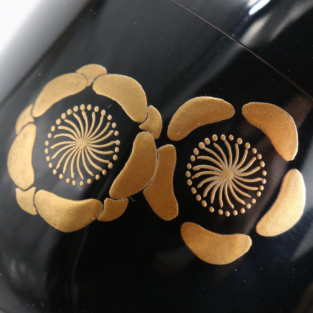 坂下雄峰作 了々斎好写 溢梅蒔絵 中棗 薄茶器 茶道具 共箱共布　V1051
