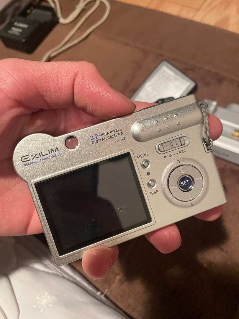 CASIO EXILIM CARD EX-S3 シルバー