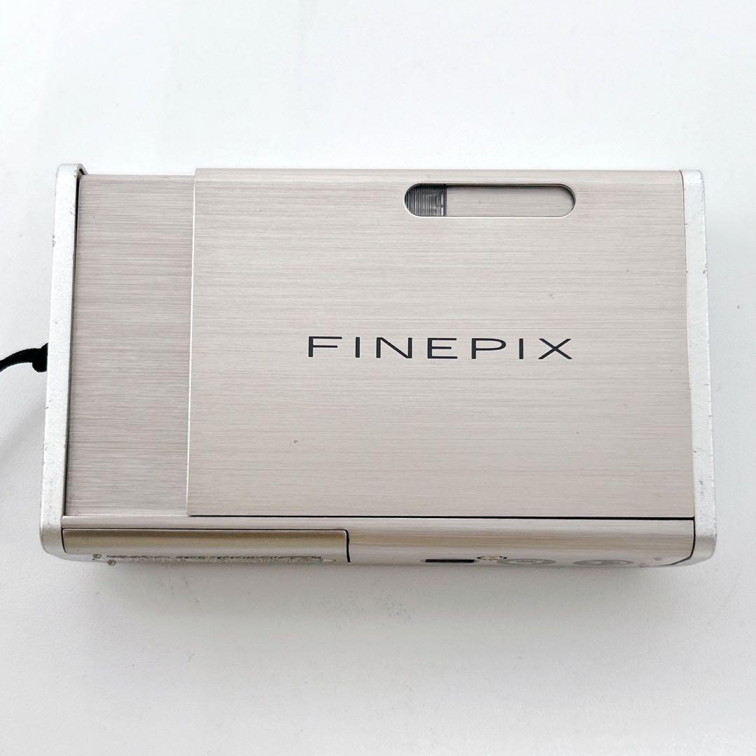FUJIFILM フジフィルム FinePix Z2 シルバー デジカメ 充電器