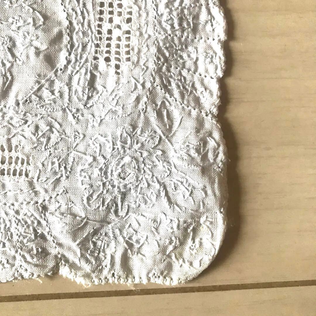 ヴィンテージ　スワトウ　汕頭　ホワイトレース ハンカチ　花柄刺繍　手刺繍
