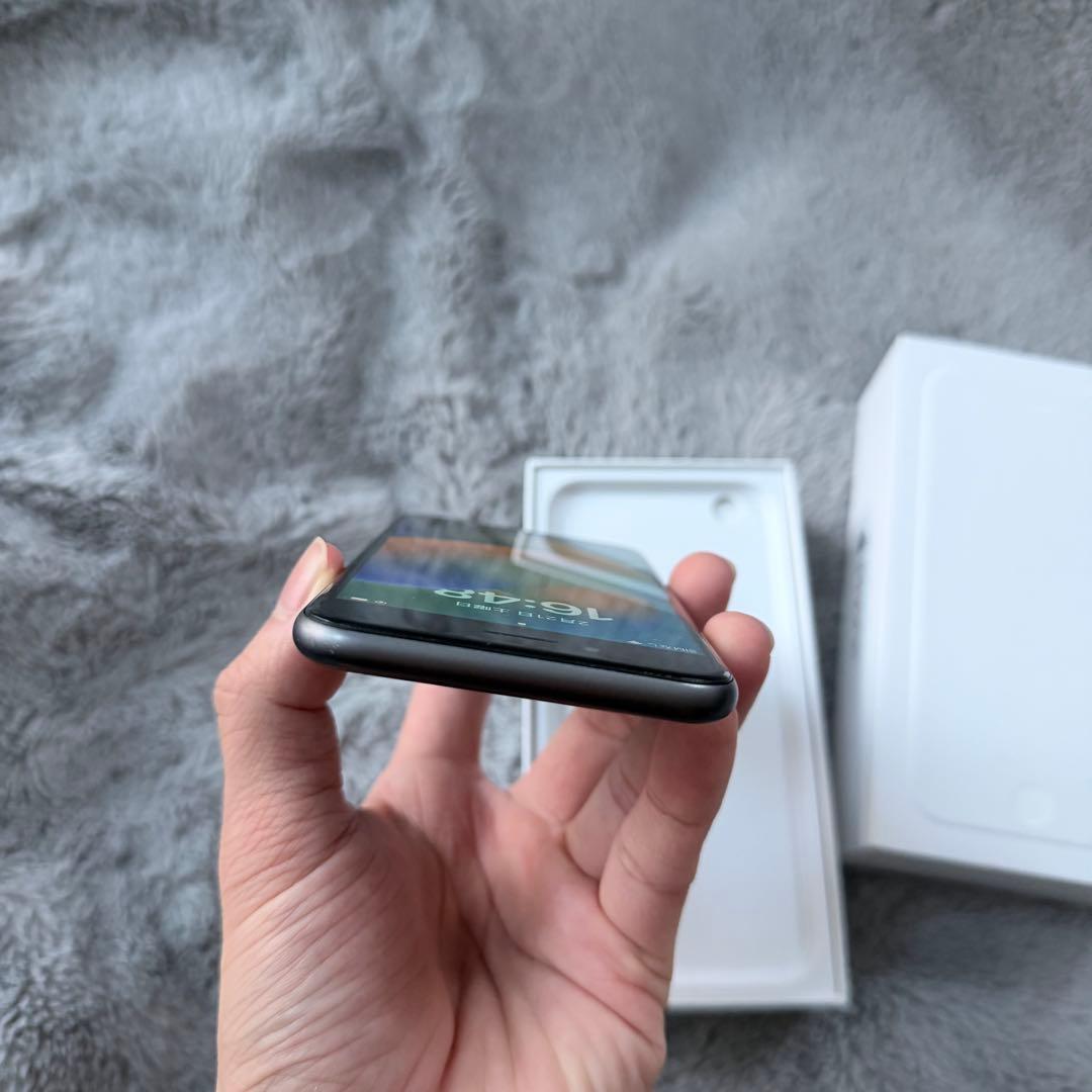 Apple iPhone 8 64GB SIMロックなし