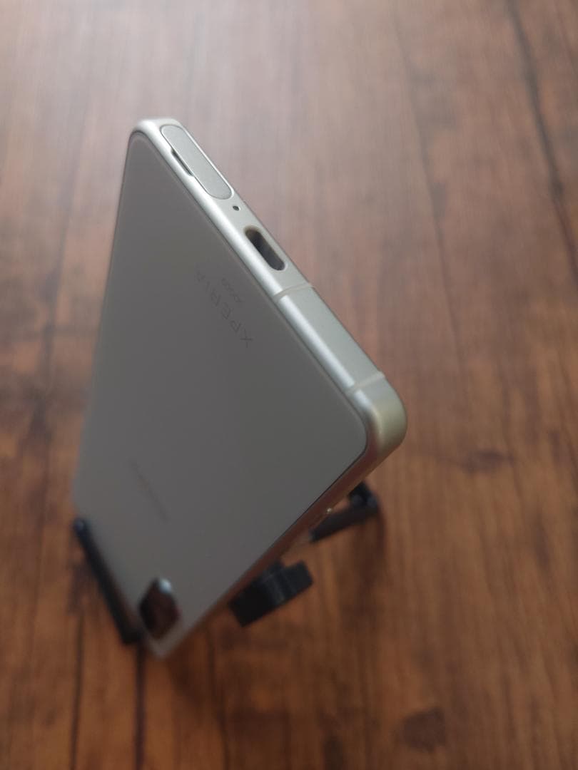 Sony Xperia 5 IV エクリュホワイト+カバー