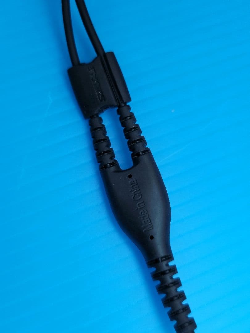 イヤホン SHURE AONIC215 SE215DYBL+UNI-A