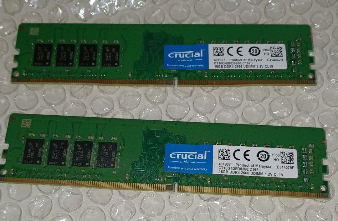 Crucial 16GB DDR4-2666 メモリ