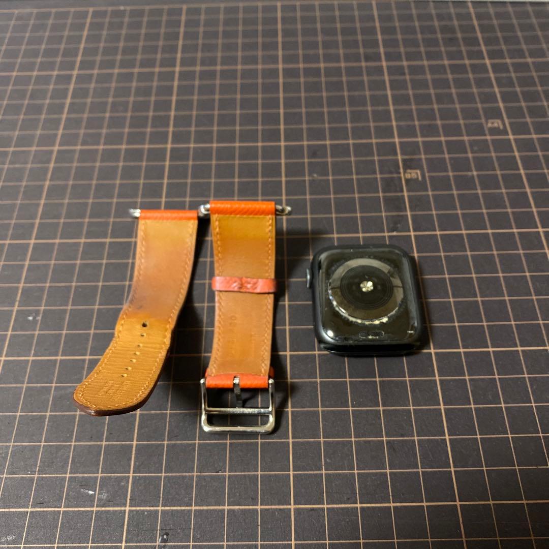 Apple Watch本体＋ HERMESバンド