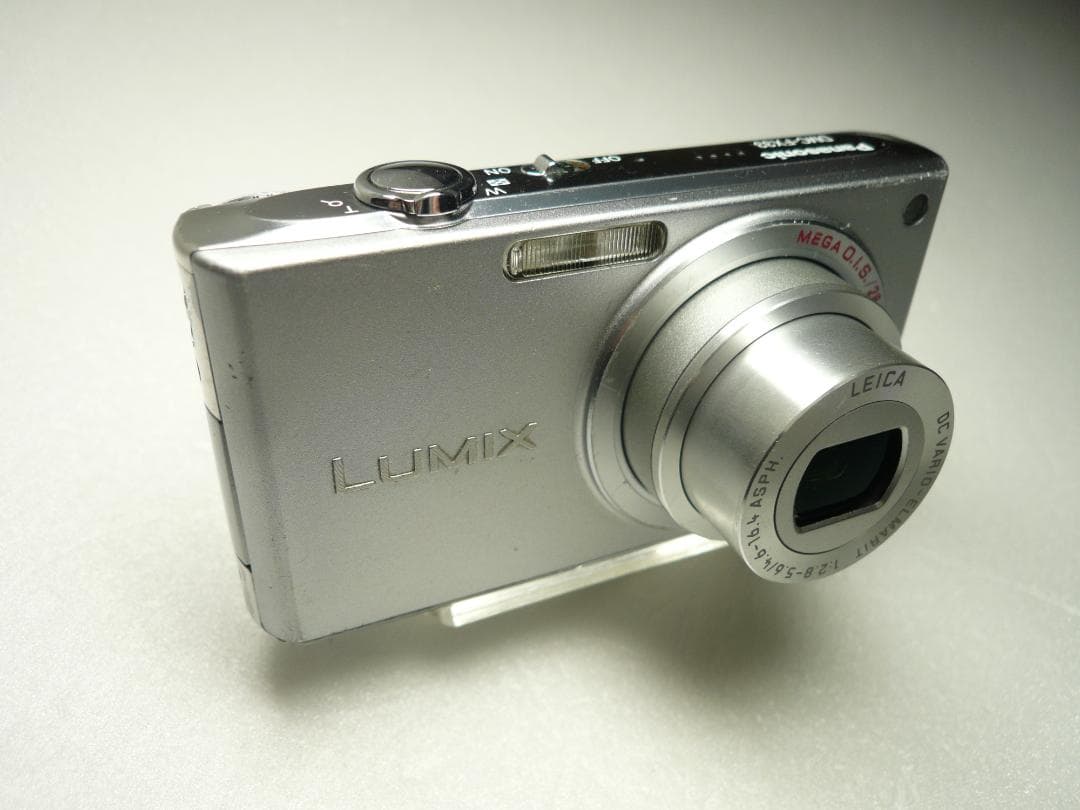 LUMIX★DMC-FX33⭕️スレ小傷有⭕️安心の実働品★シルバー