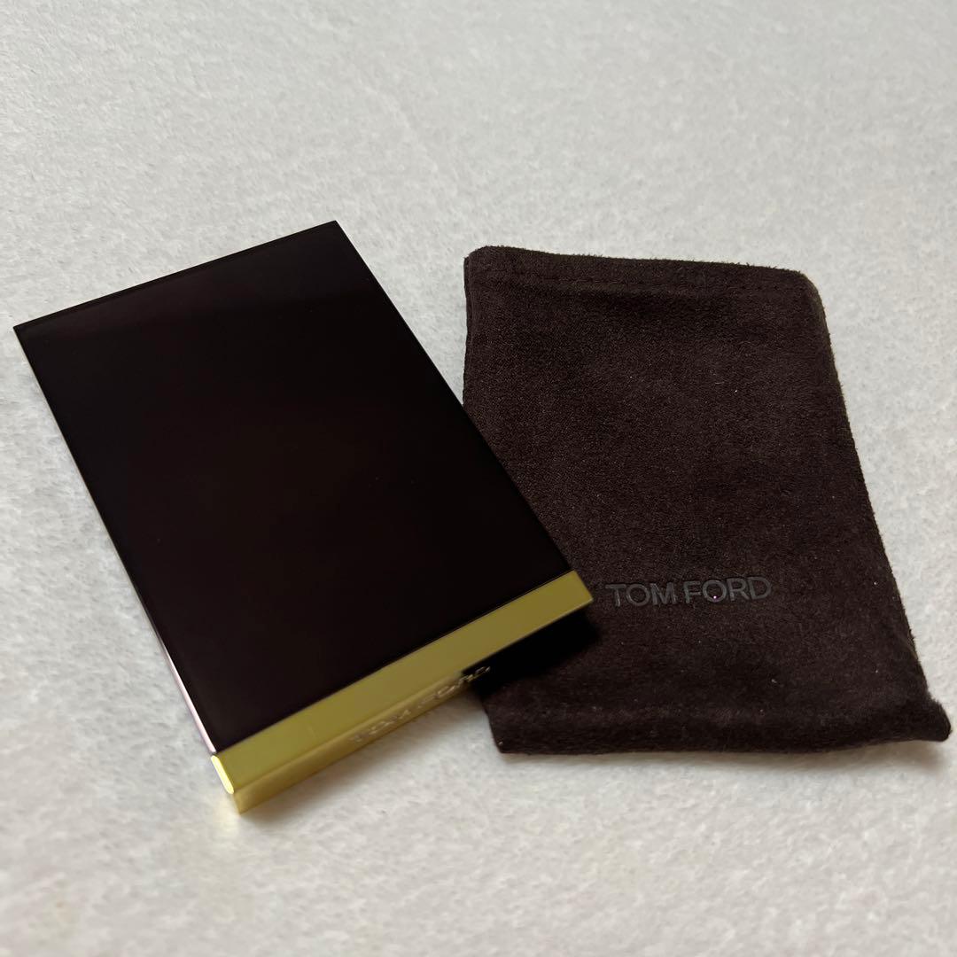 美品TOM FORD アイシャドウパレット マルチカラー　04honeymoon