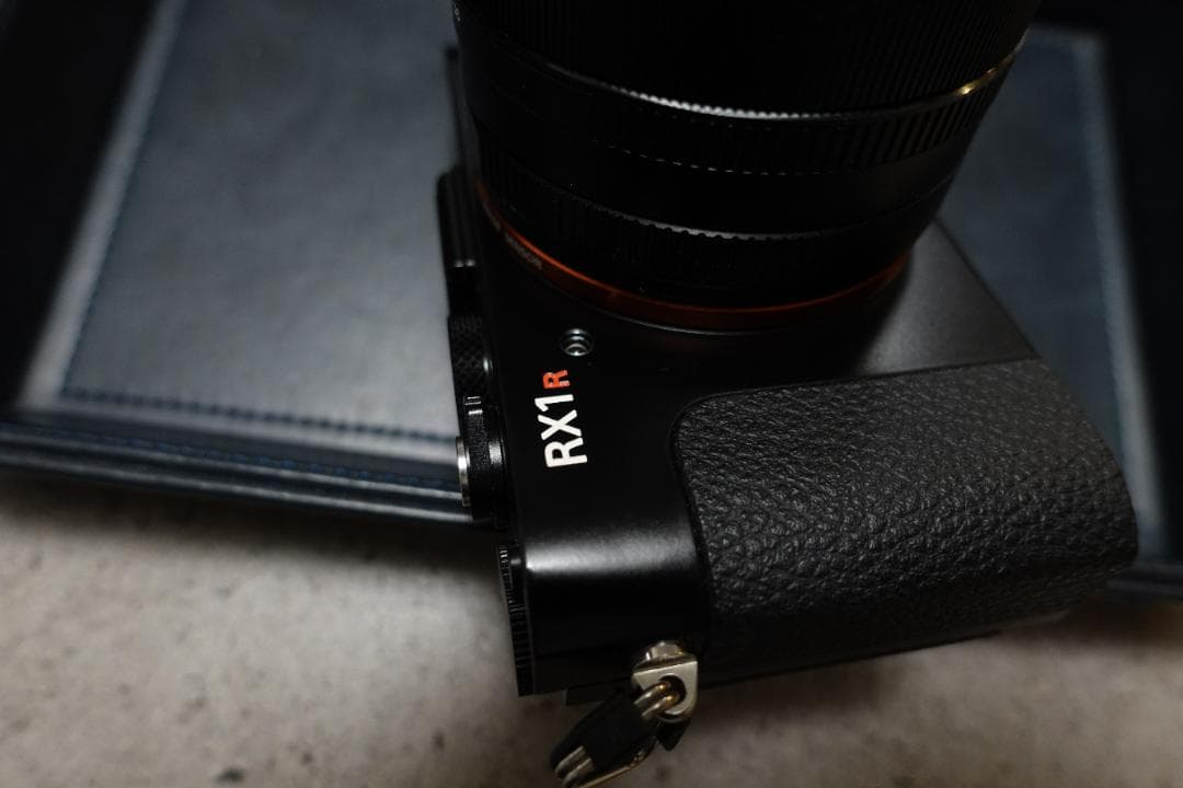 極美品 初代RX1R