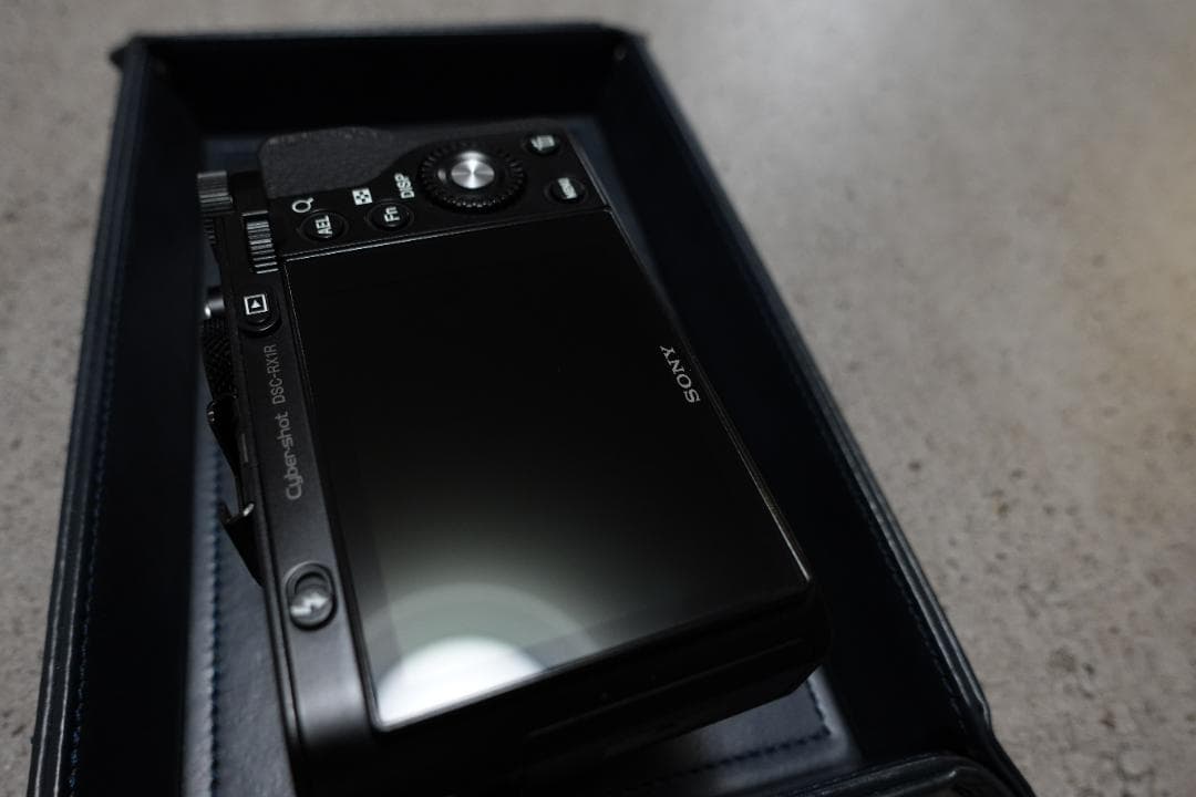 極美品 初代RX1R
