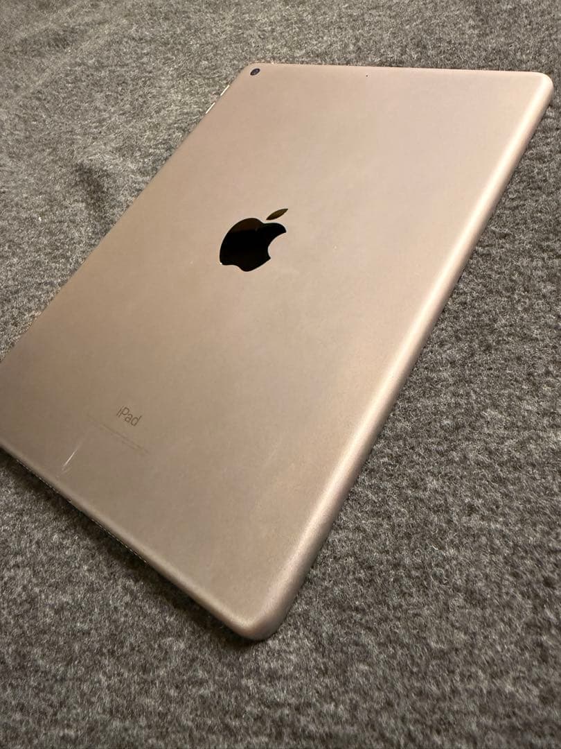 m*a様 iPad 9.7インチ (第6世代) 32GB WiFi