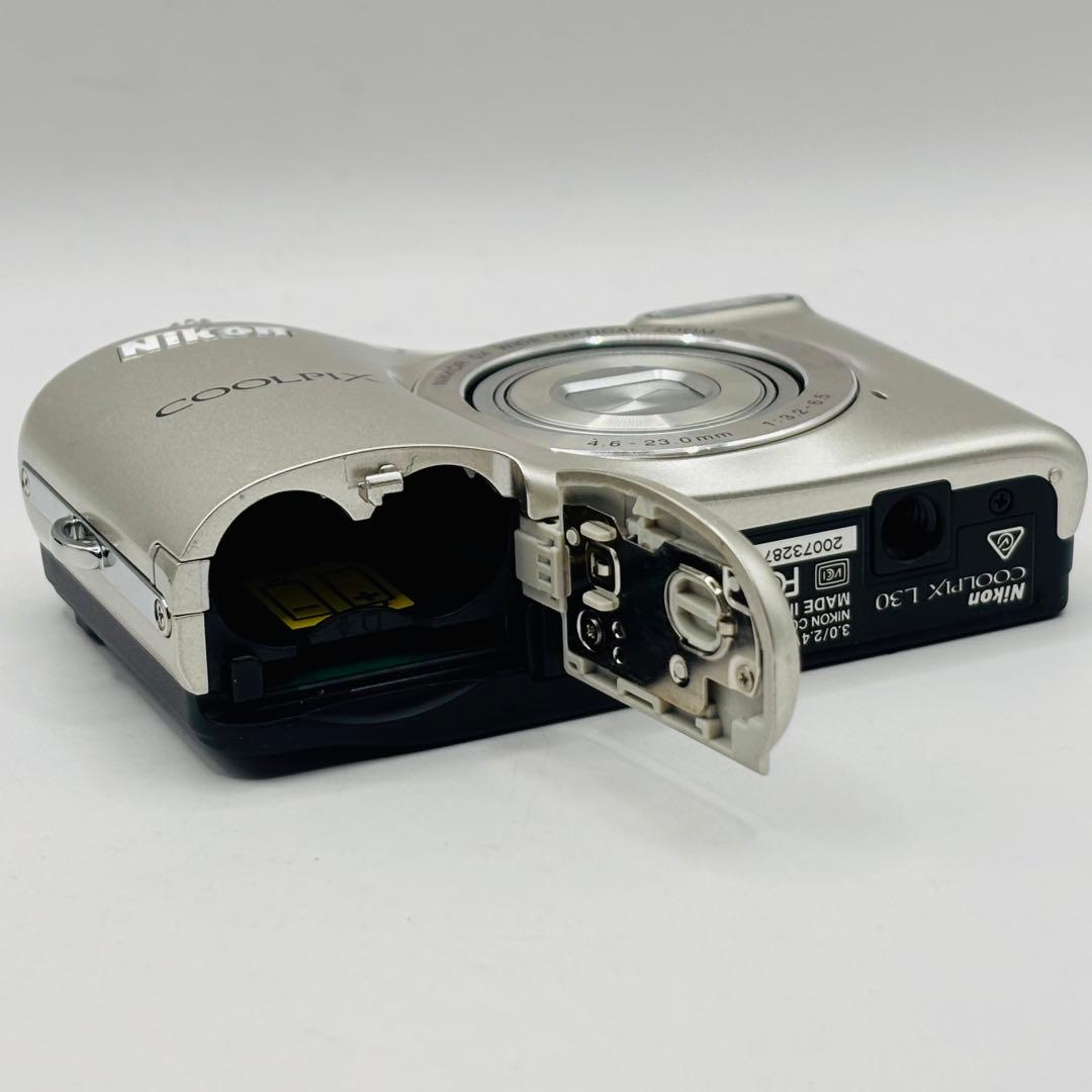 美品　動作確認済み　Nikon COOLPIX L30 デジタルカメラ