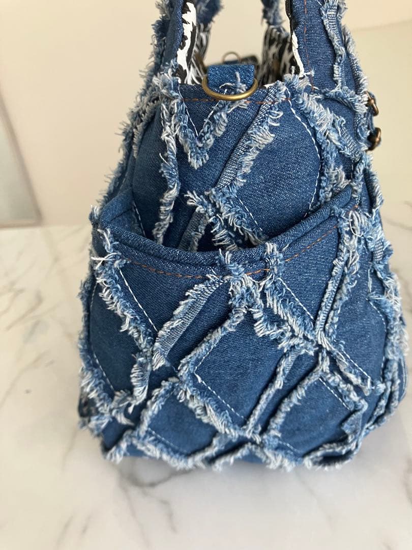 695大きめフリンジデニムリメイクバック　ハンドメイド