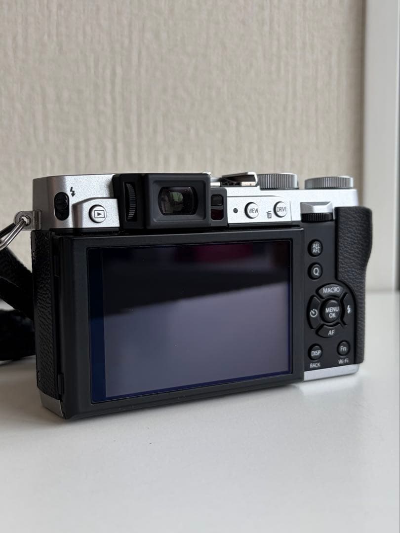 【超美品】FUJIFILM X30 コンパクトデジタルカメラ