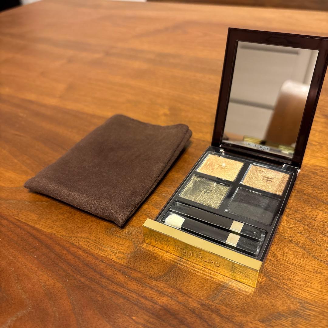 TOM FORD アイシャドウパレット 47 オリーブスモーク