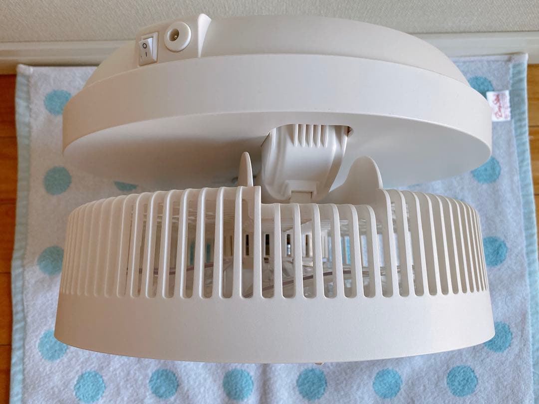 ニトリ　25cmDCタイプコードレスコンパクト収納扇風機