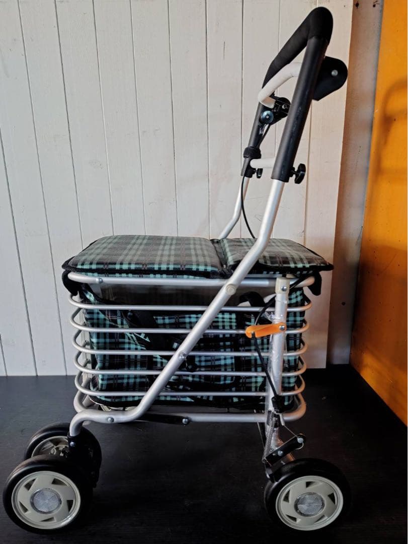 折りたたみ式シルバーカー（中古品）