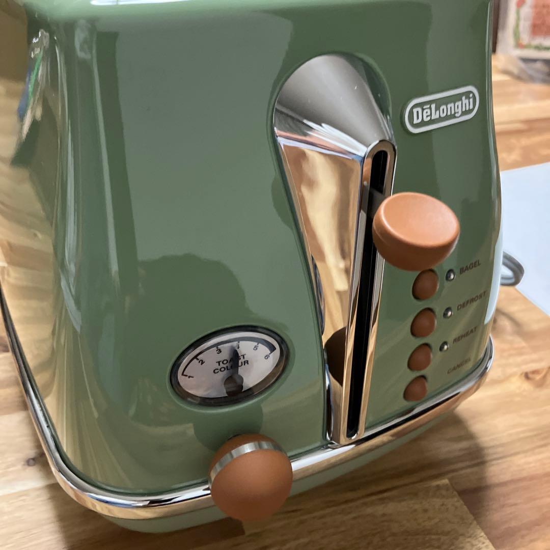 デロンギ　DeLonghi ポップアップトースター　グリーン