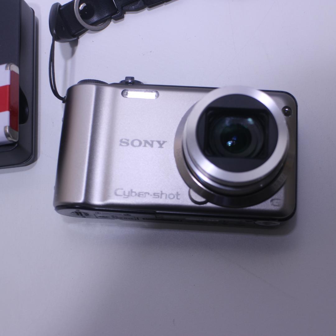 SONY Cyber-shot 7.2メガピクセル コンパクトデジタルカメラ