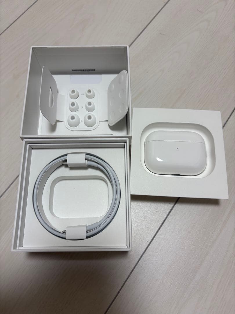 ジャンク　AirPods Pro第2世代本体 充電ケーブル付き