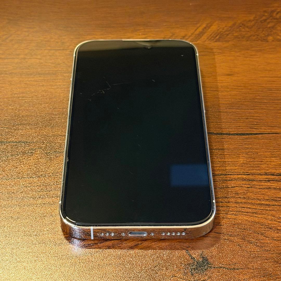 iPhone 14 Pro 本体 シルバー