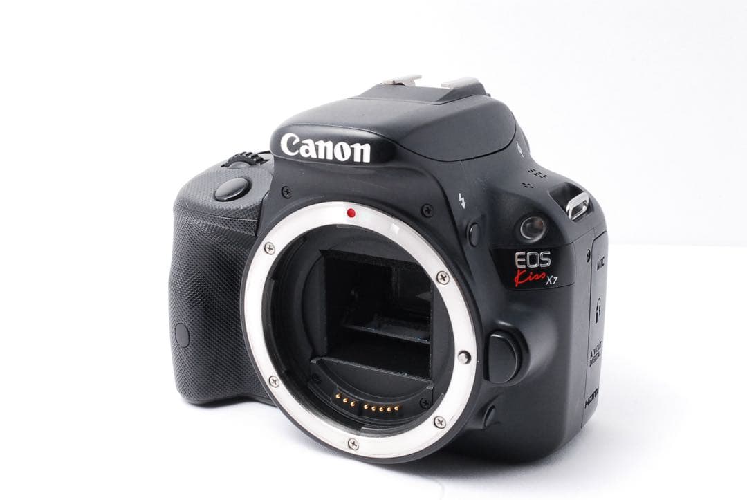 世界最軽量❤️Canon kiss X7❤️スポーツ撮影にもおすすめ望遠レンズセット