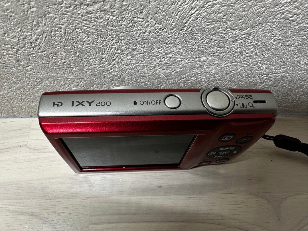 完動品【極美品】Canon IXY 200 レッド 赤 デジタルカメラ デジカメ