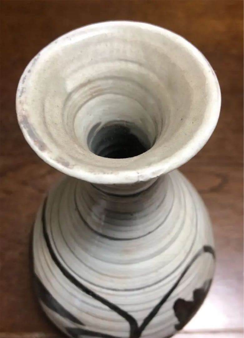 粉青沙器鉄絵唐草文瓶李朝写し