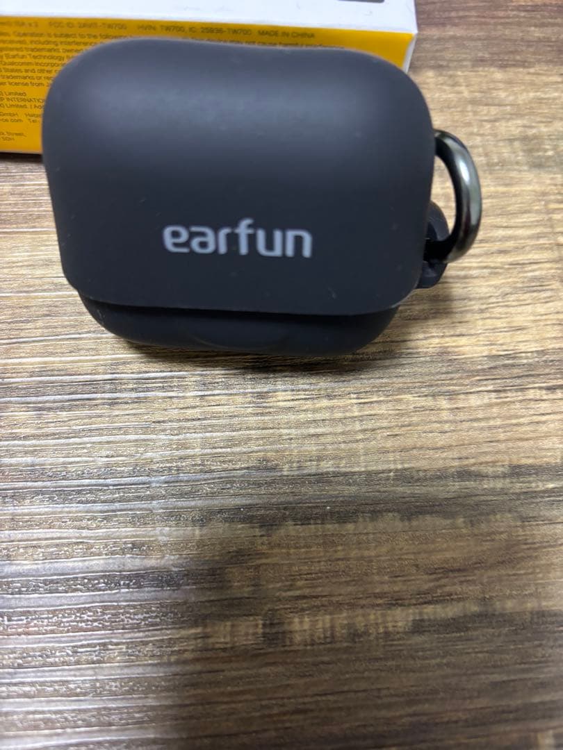 超美品EarFun Air Pro 4+ ワイヤレスイヤホン　別売りケース付き