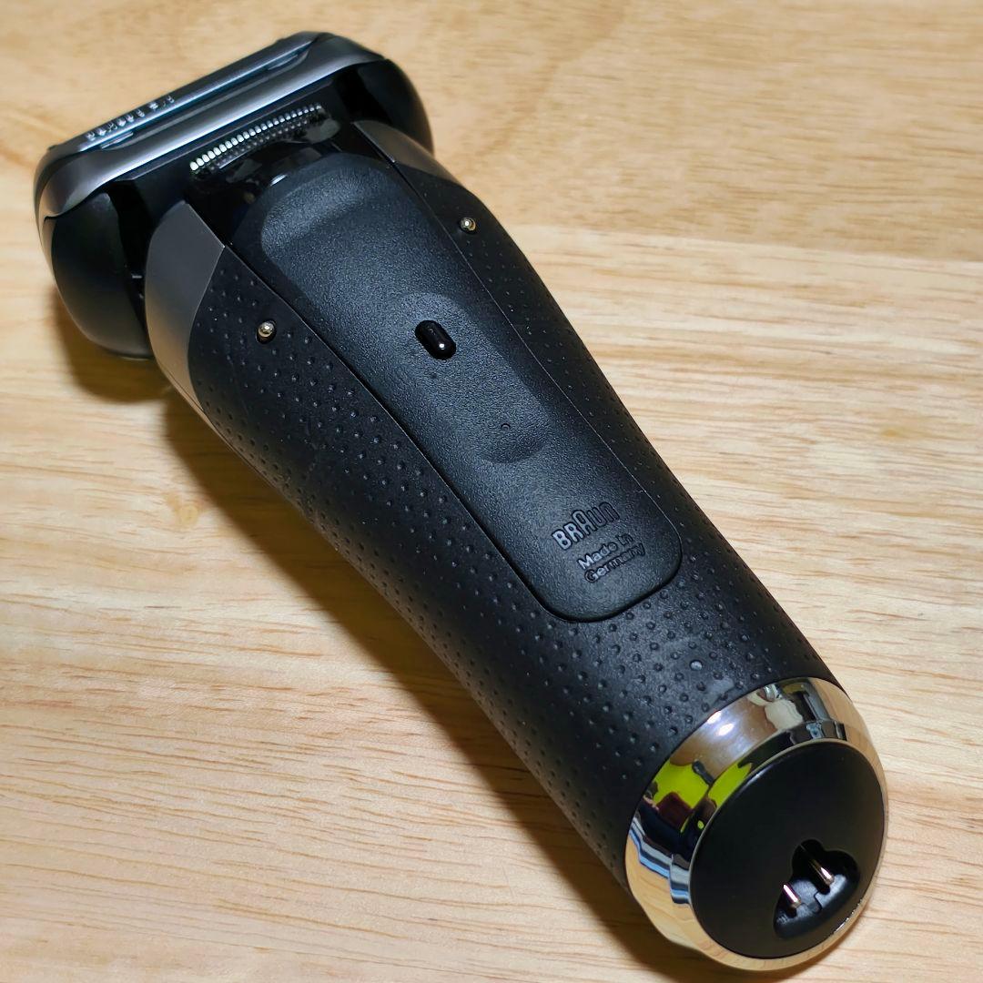 ブラウン BRAUN 電気シェーバー S9 Pro 美顔器ヘッド 94HY付属