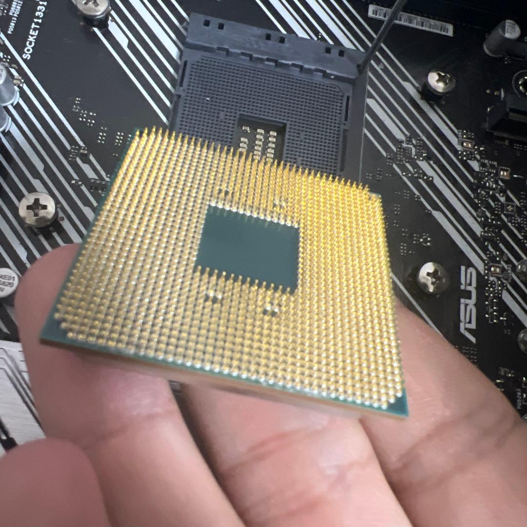 g*e様 【ジャンク品】AMD Ryzen 7 5700X3D CPU
