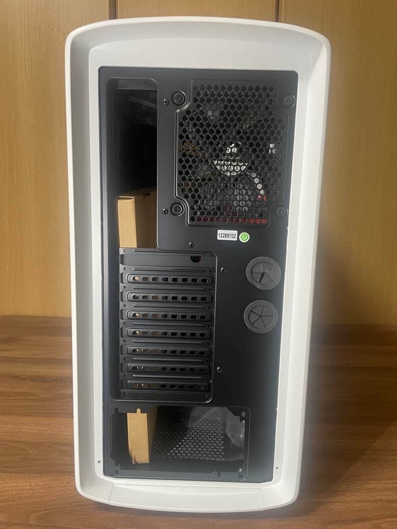 PCケース【Corsair Graphite Series 600T】