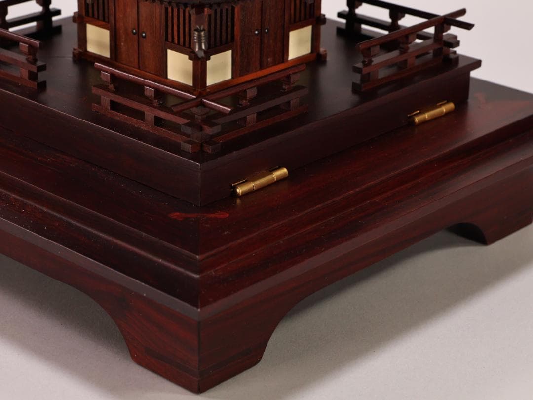 BK502　香風作　総紫檀製模型　古刹 三重塔　高51cm　小物入れ　ケース付