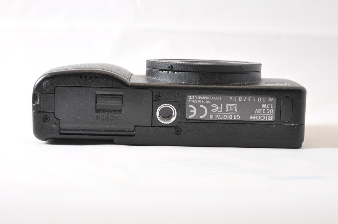 ■ 美品 ■ リコー　RICOH GR DIGITAL III ≪S数3773回