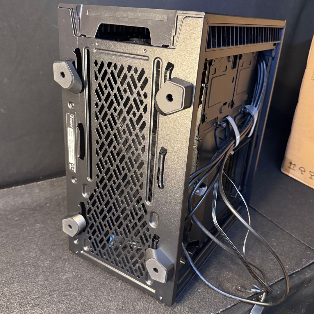 PCケース(自作PC用) Define 7 Nano Black Solid FD-C-DEF7N-01