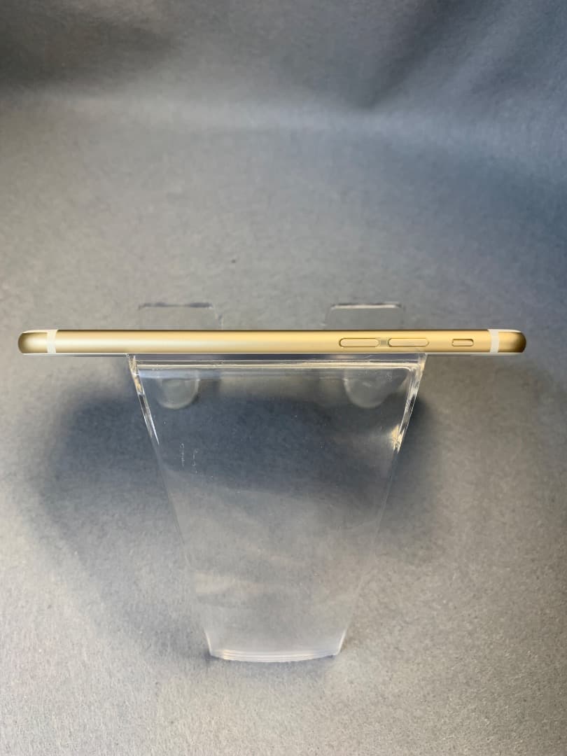 超美品　国内版　SIMフリー　iPhone6S 64GB ゴールド色